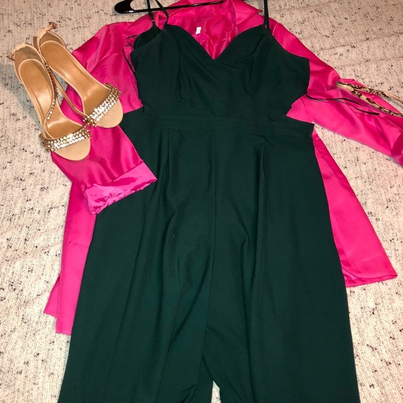 Green romper - Picture 1 of 3